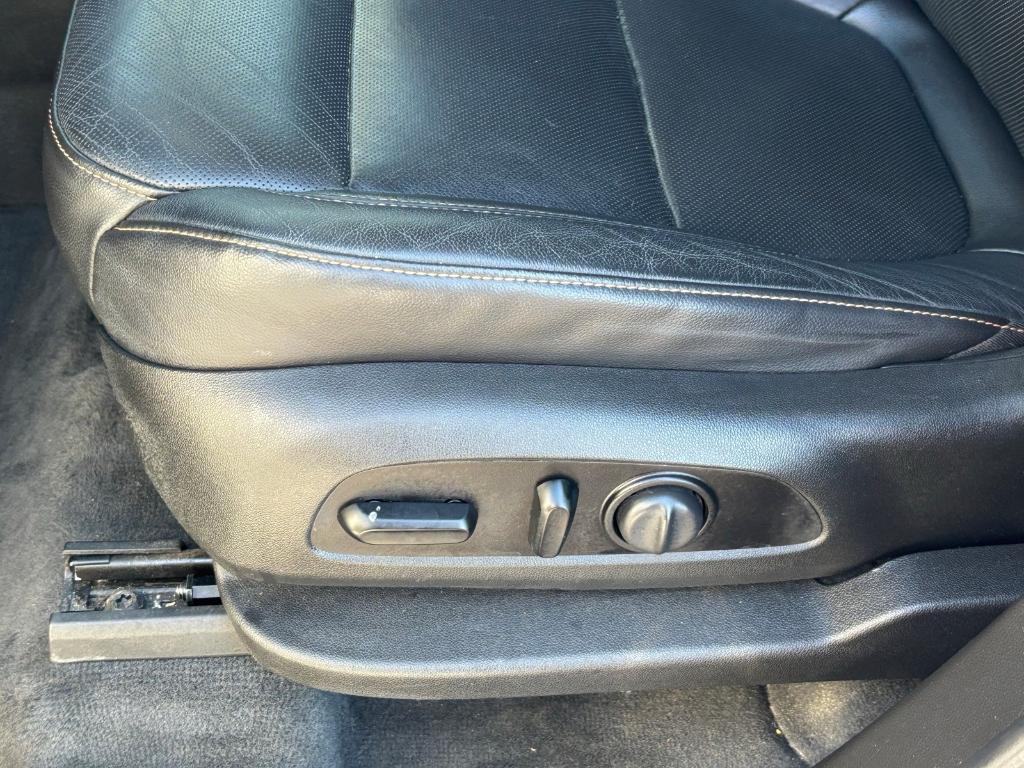 used 2021 Chevrolet Traverse car, priced at $22,098