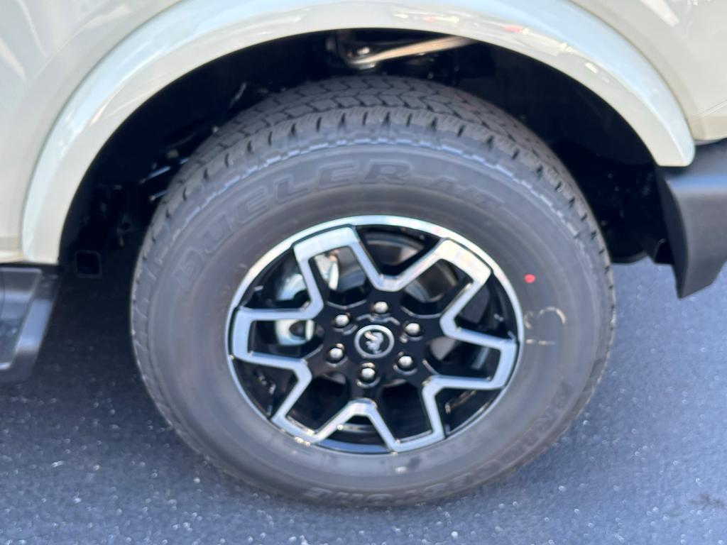 new 2025 Ford Bronco car, priced at $49,935