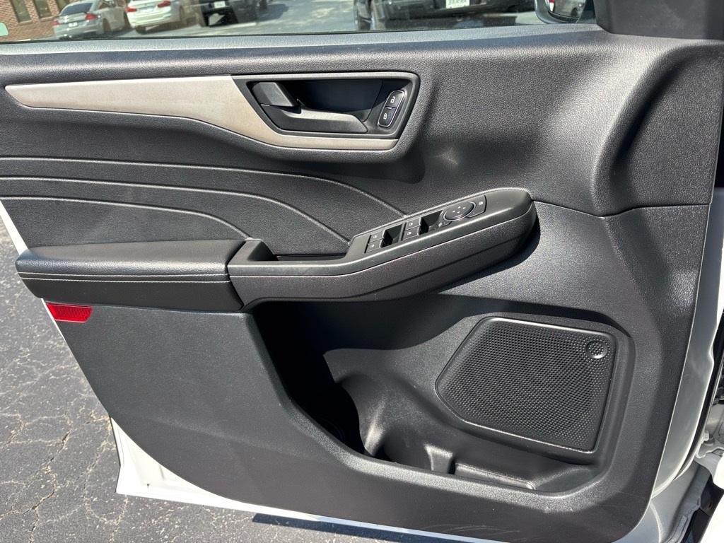 used 2022 Ford Escape car, priced at $17,044