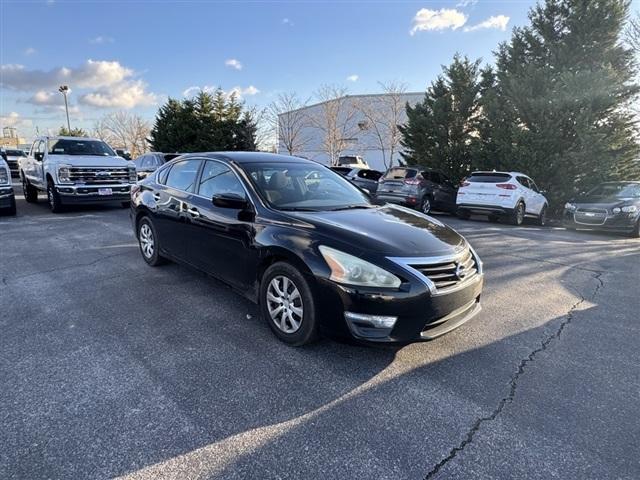 used 2013 Nissan Altima car, priced at $5,450