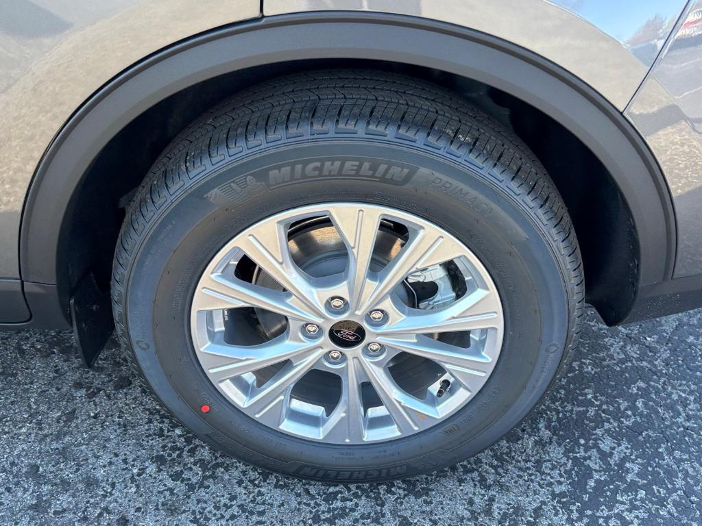 new 2026 Ford Escape car, priced at $29,845