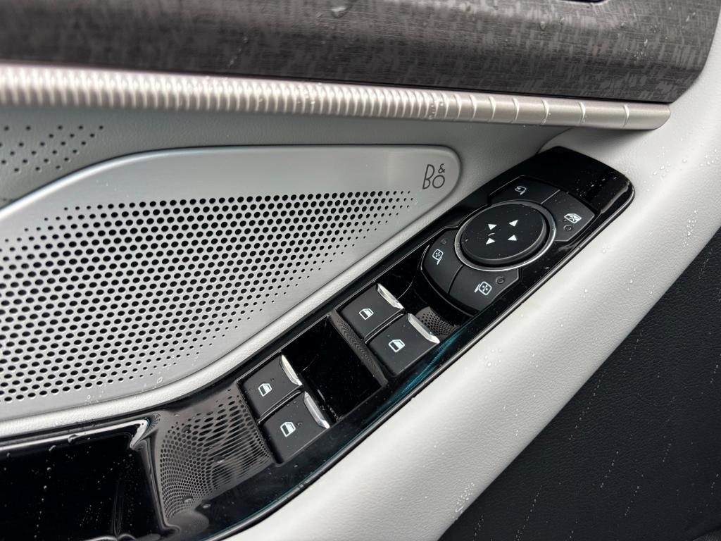 new 2025 Ford Explorer car, priced at $55,255