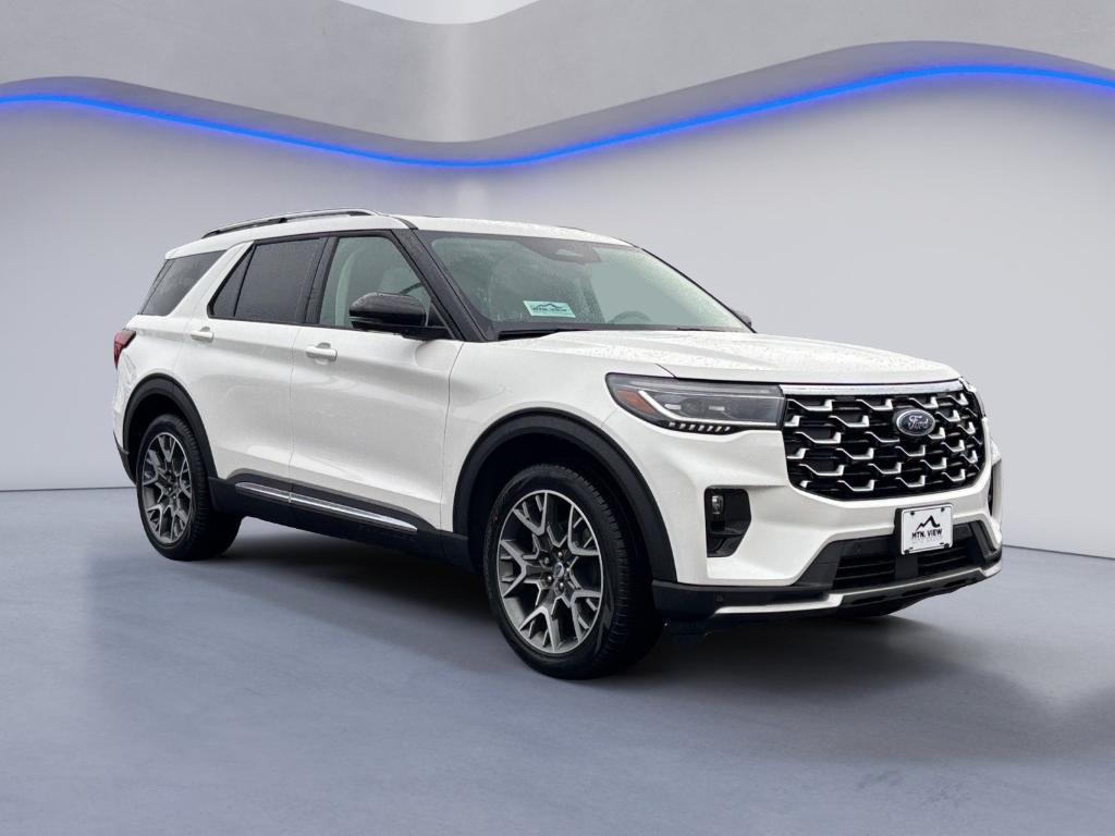 new 2025 Ford Explorer car, priced at $55,255