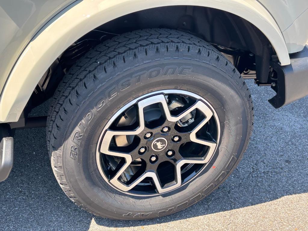new 2025 Ford Bronco car, priced at $50,434