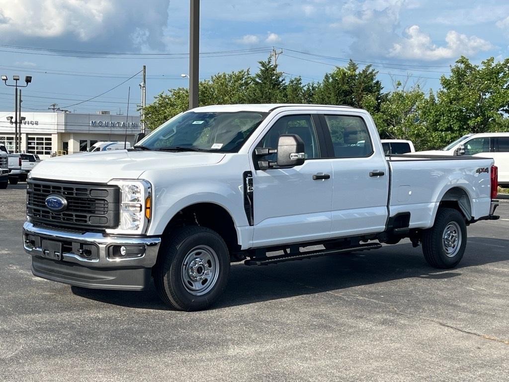 new 2025 Ford F-250 car, priced at $47,557