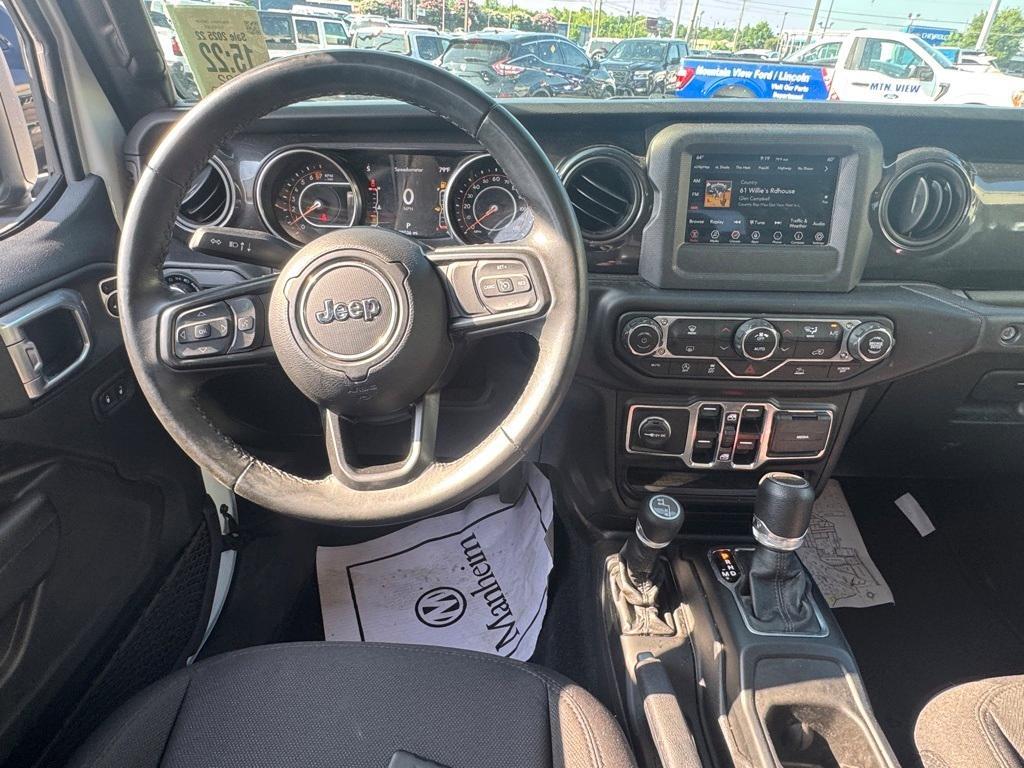 used 2022 Jeep Gladiator car, priced at $35,596
