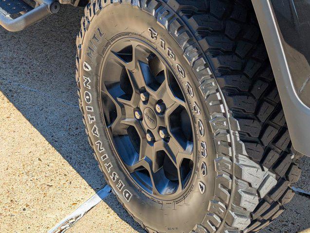 used 2023 Jeep Gladiator car, priced at $33,499