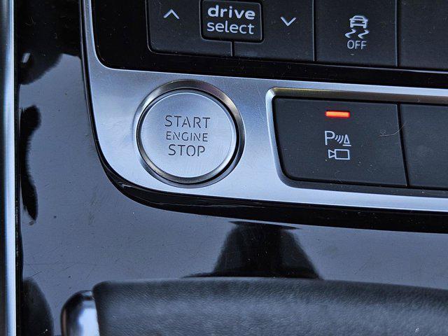 used 2020 Audi Q7 car, priced at $30,774