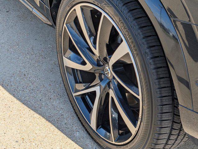 used 2019 Volvo XC90 car, priced at $18,991