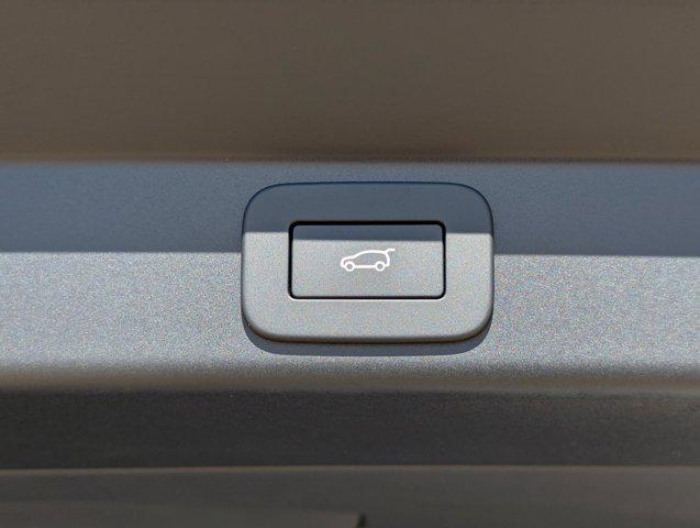 new 2025 Land Rover Range Rover Sport car, priced at $94,545