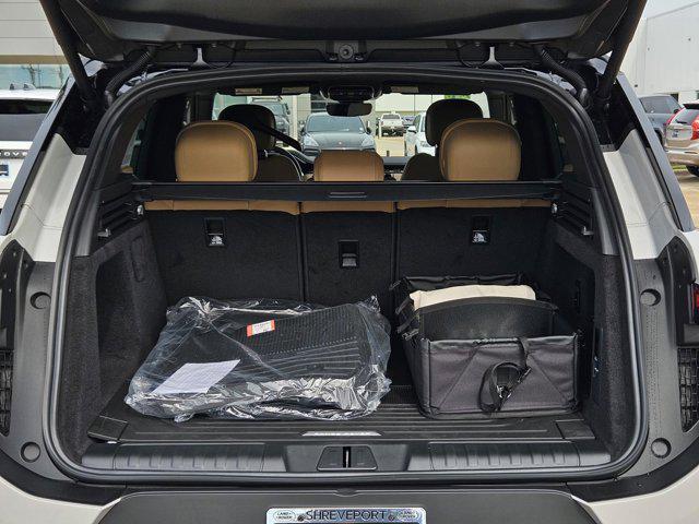 new 2025 Land Rover Range Rover Sport car, priced at $95,390
