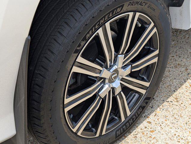 used 2019 Lexus LX 570 car, priced at $57,258