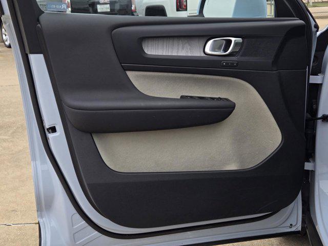used 2024 Volvo XC40 car, priced at $30,498
