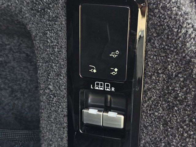 used 2023 Land Rover Range Rover car, priced at $98,595