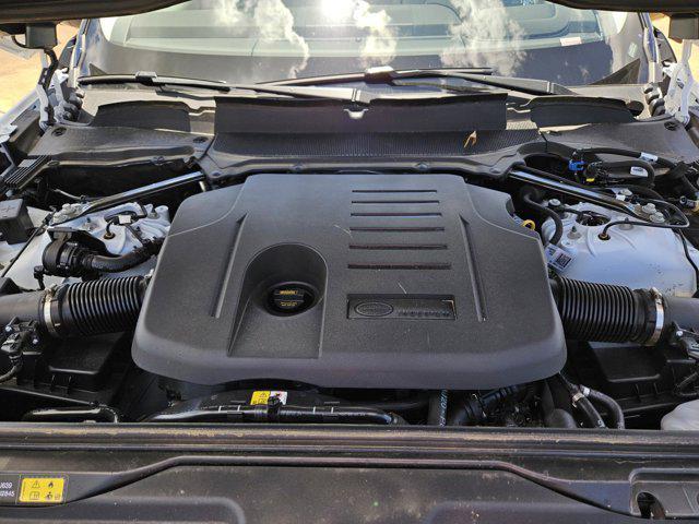 new 2025 Land Rover Discovery car, priced at $78,711