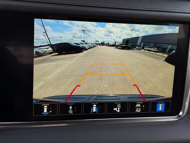 used 2023 GMC Yukon car, priced at $52,128