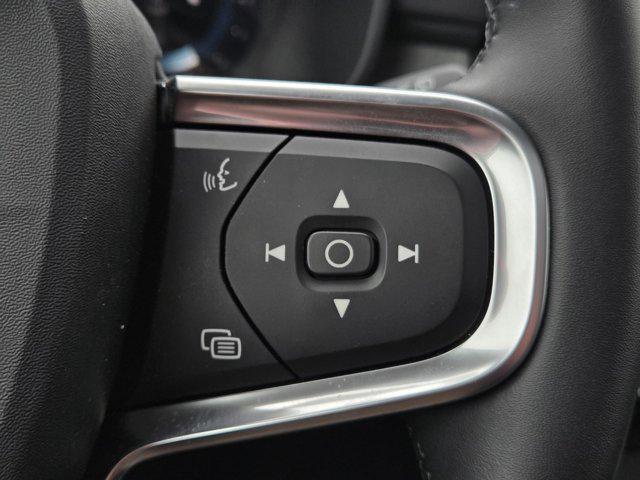 used 2025 Volvo XC40 car, priced at $32,626