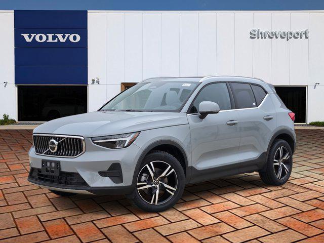 used 2025 Volvo XC40 car, priced at $32,626