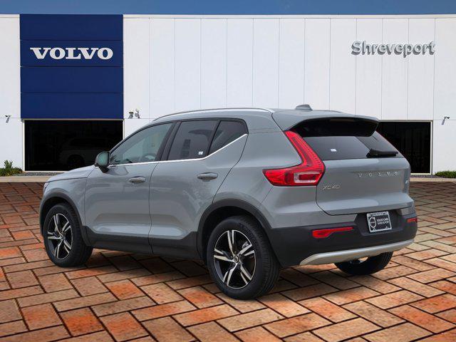 used 2025 Volvo XC40 car, priced at $32,626
