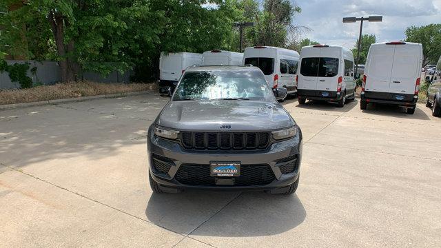 used 2025 Jeep Grand Cherokee car, priced at $37,799