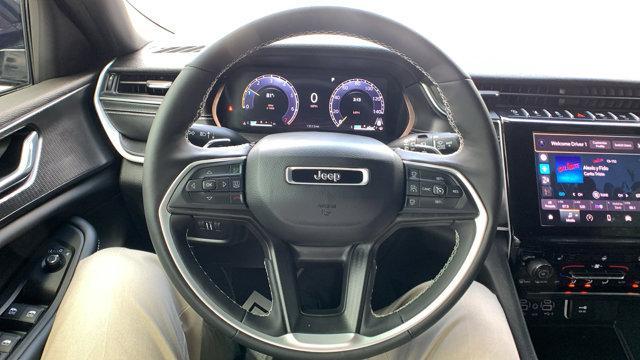 used 2025 Jeep Grand Cherokee car, priced at $37,799