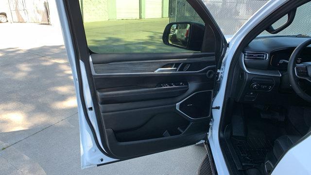 used 2023 Jeep Wagoneer car, priced at $52,899