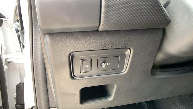 used 2023 Land Rover Discovery car, priced at $44,699