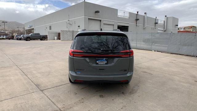 new 2025 Chrysler Pacifica car, priced at $51,929