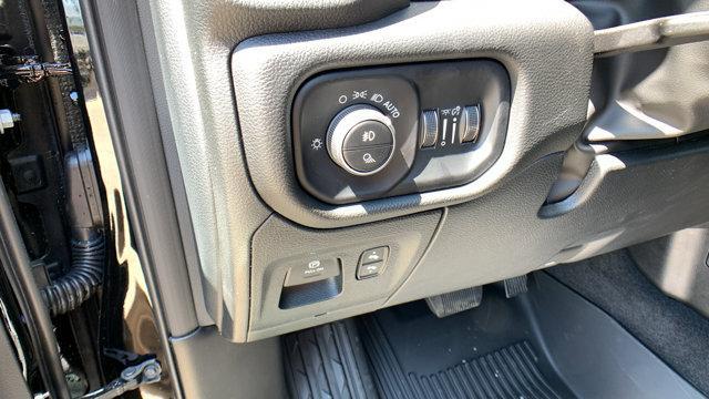 new 2025 Ram 1500 car, priced at $53,062