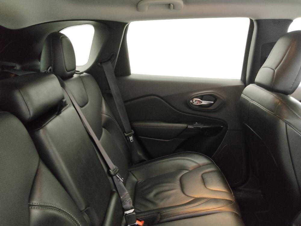 used 2023 Jeep Cherokee car, priced at $26,095