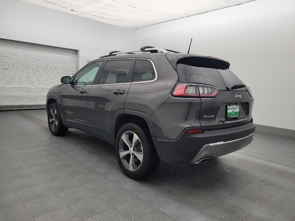 used 2019 Jeep Cherokee car, priced at $16,195