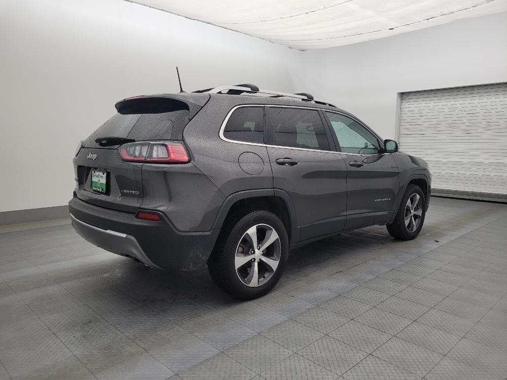 used 2019 Jeep Cherokee car, priced at $16,195