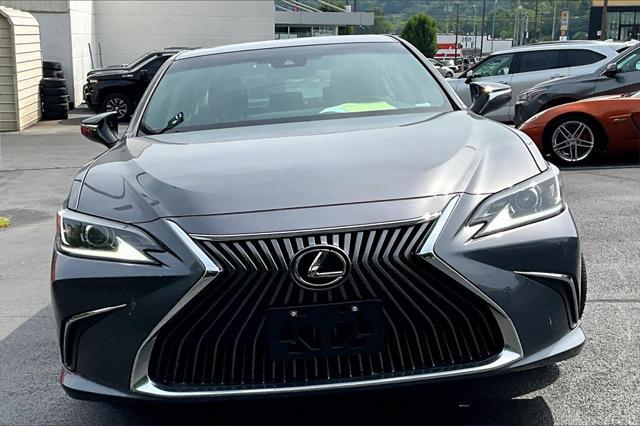 used 2021 Lexus ES 350 car, priced at $34,177