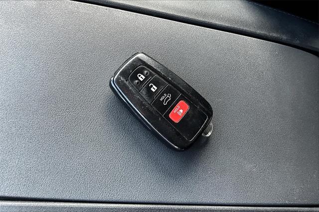 used 2021 Toyota Highlander car, priced at $34,779