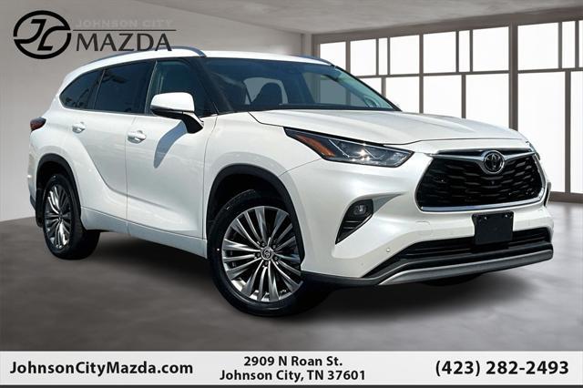 used 2021 Toyota Highlander car, priced at $34,779
