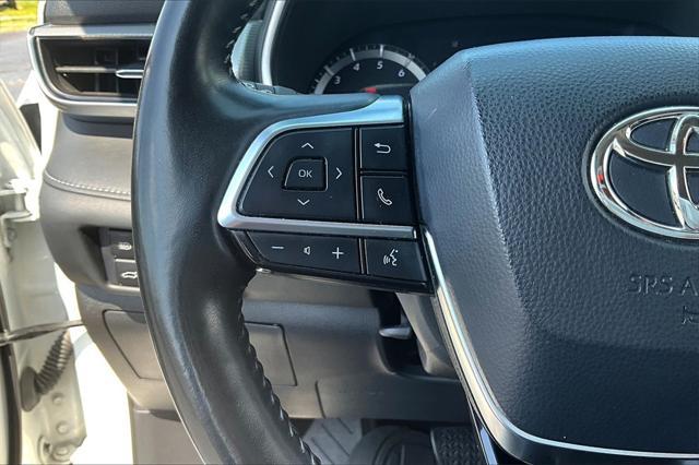 used 2021 Toyota Highlander car, priced at $34,779