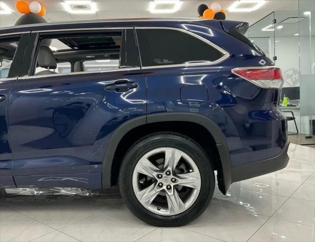 used 2015 Toyota Highlander car, priced at $19,995