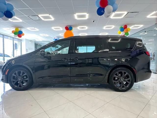 used 2019 Chrysler Pacifica car, priced at $23,995