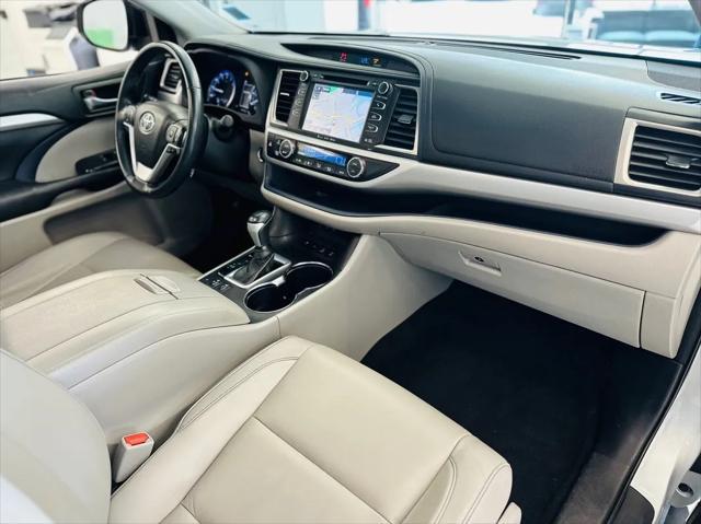 used 2018 Toyota Highlander car, priced at $25,595