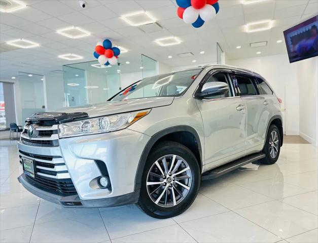 used 2018 Toyota Highlander car, priced at $25,595