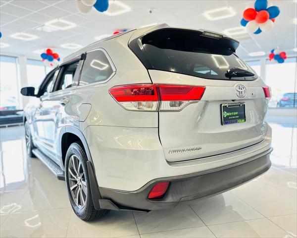 used 2018 Toyota Highlander car, priced at $25,595