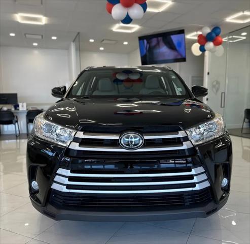 used 2017 Toyota Highlander car, priced at $24,695