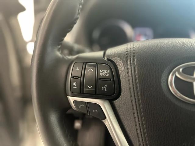 used 2017 Toyota Highlander car, priced at $22,895
