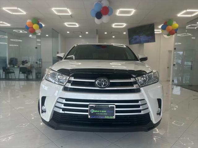 used 2017 Toyota Highlander car, priced at $22,895