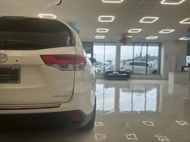 used 2017 Toyota Highlander car, priced at $22,895
