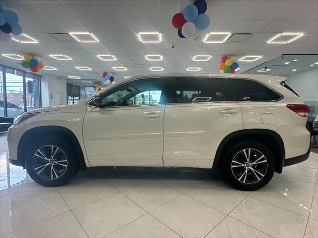 used 2017 Toyota Highlander car, priced at $22,895