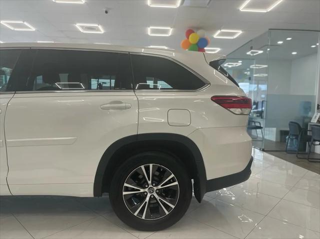 used 2017 Toyota Highlander car, priced at $22,895