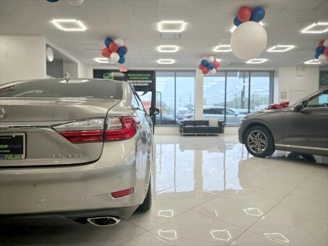 used 2016 Lexus ES 350 car, priced at $19,995