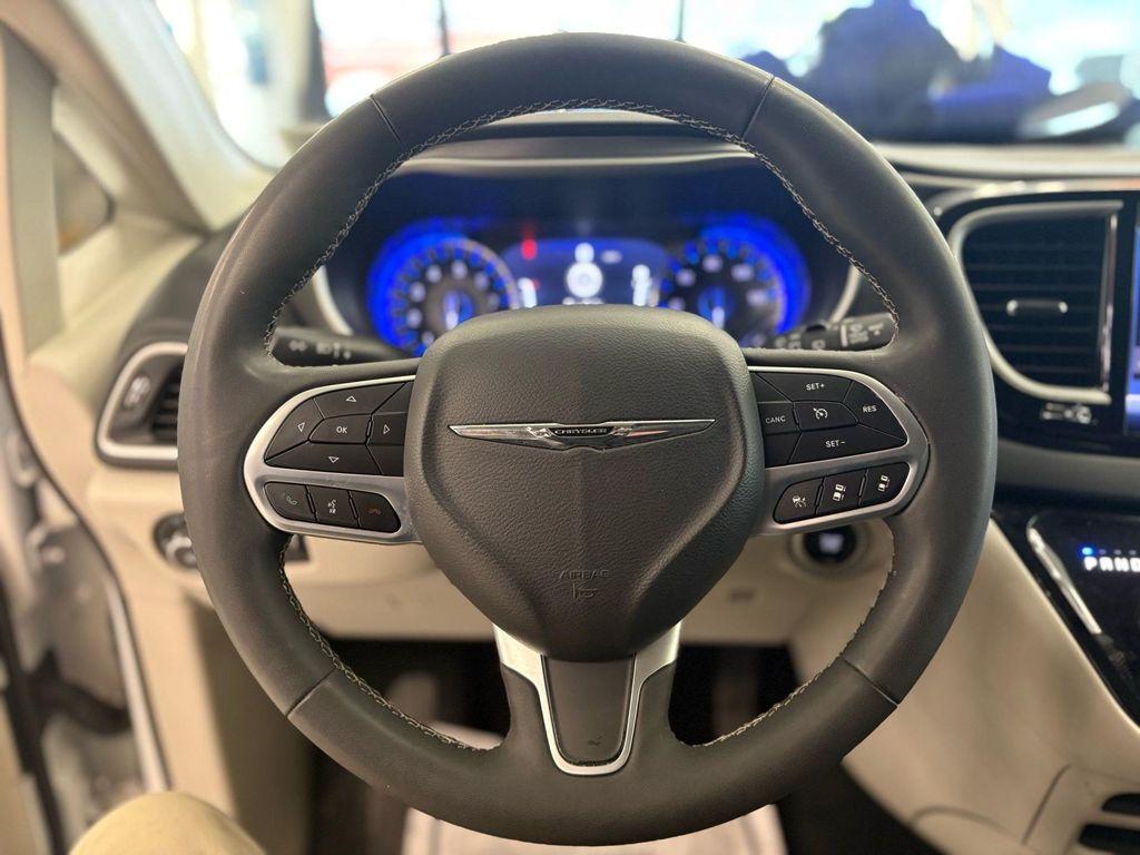 used 2024 Chrysler Pacifica car, priced at $26,995