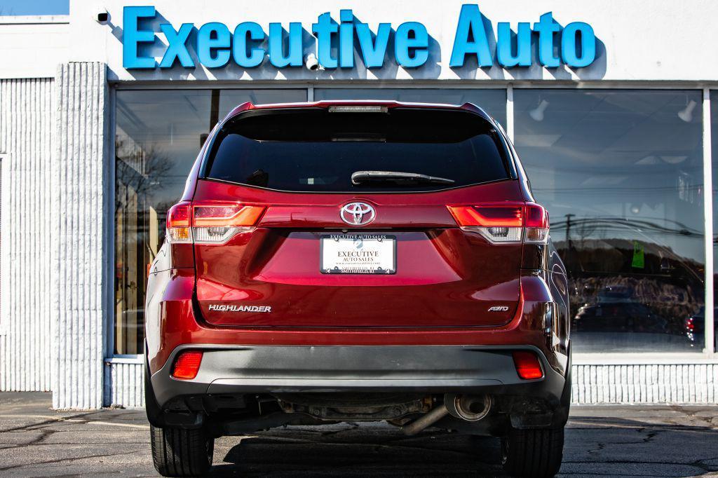 used 2017 Toyota Highlander car, priced at $17,999
